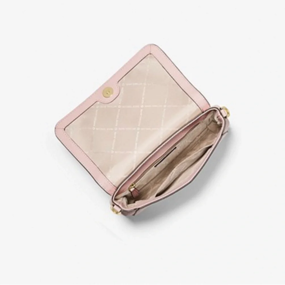 Michael Kors purse - Picture 3 of 9